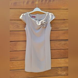 Made‎ in Italy Flattering Shift Dress Size Small